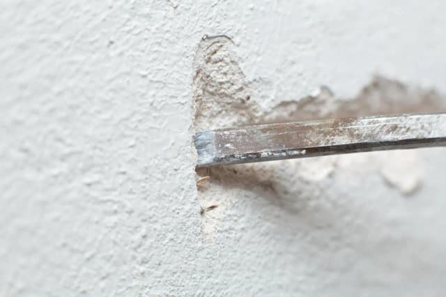 Jak zlikwidować tynk strukturalny bez zbędnego bałaganu i kosztów